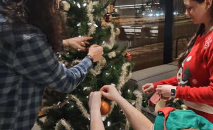 L’esprit des Fêtes a pris possession de notre coworking 🎅✨